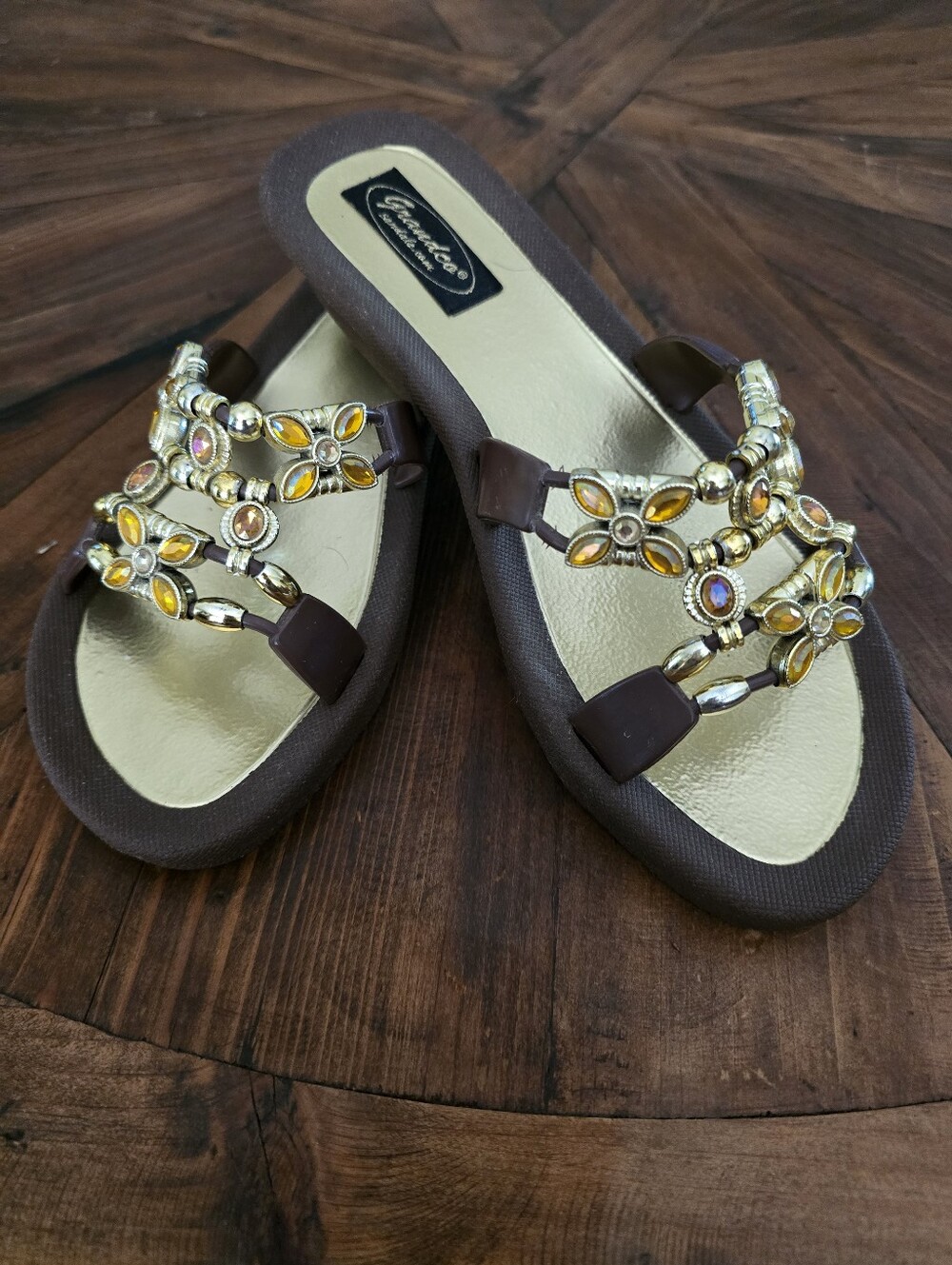 Grandco Caramel Brown Jeweled Floral Slide Sandals with Gold Accents W8